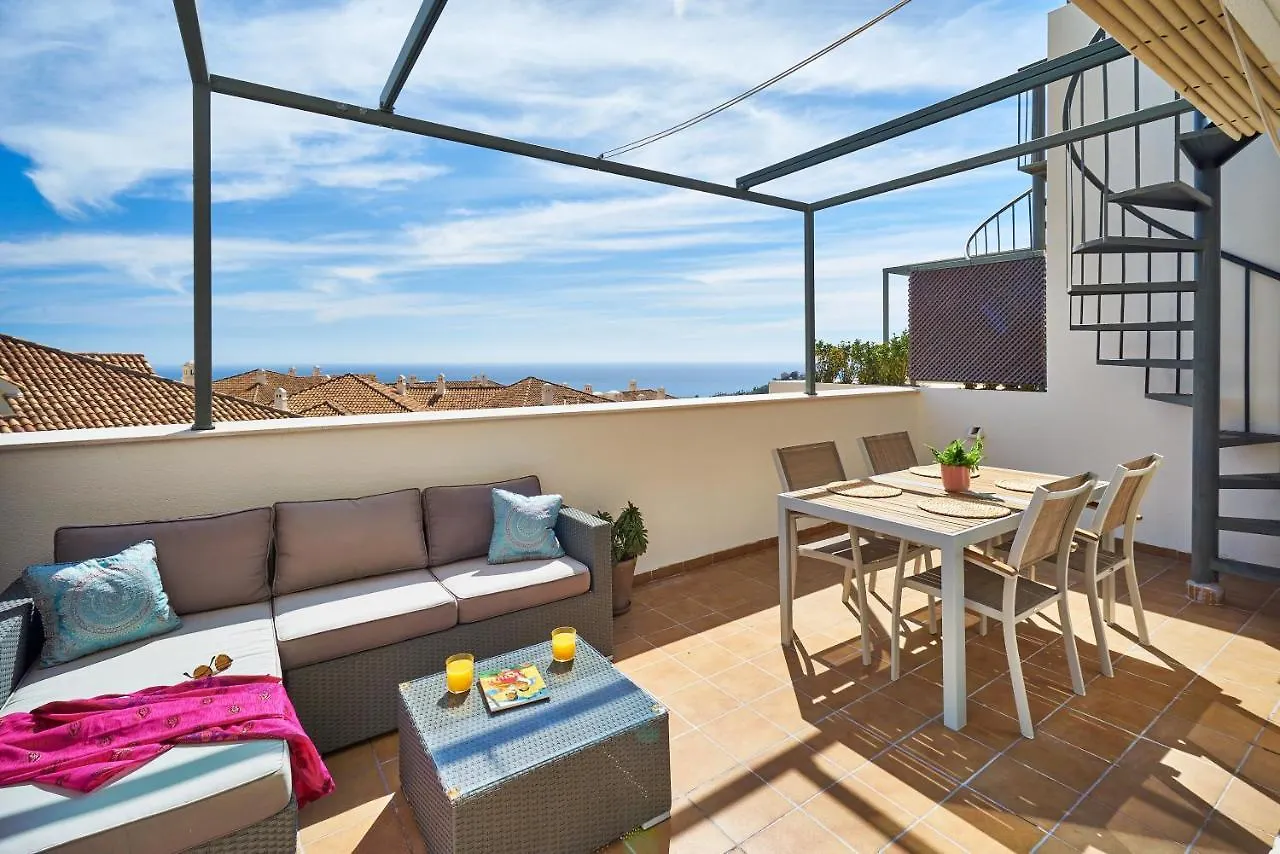 Sea View Penthouse, Pool, Privacy, Benalmadena Apartment